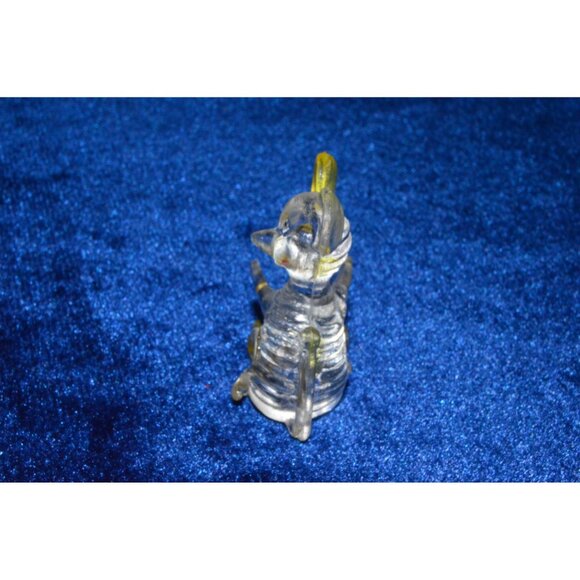 Vintage Plastic Mouse Figure Miniature Lucite Clear Yellow Acrylic Trinket Hong - Picture 4 of 8